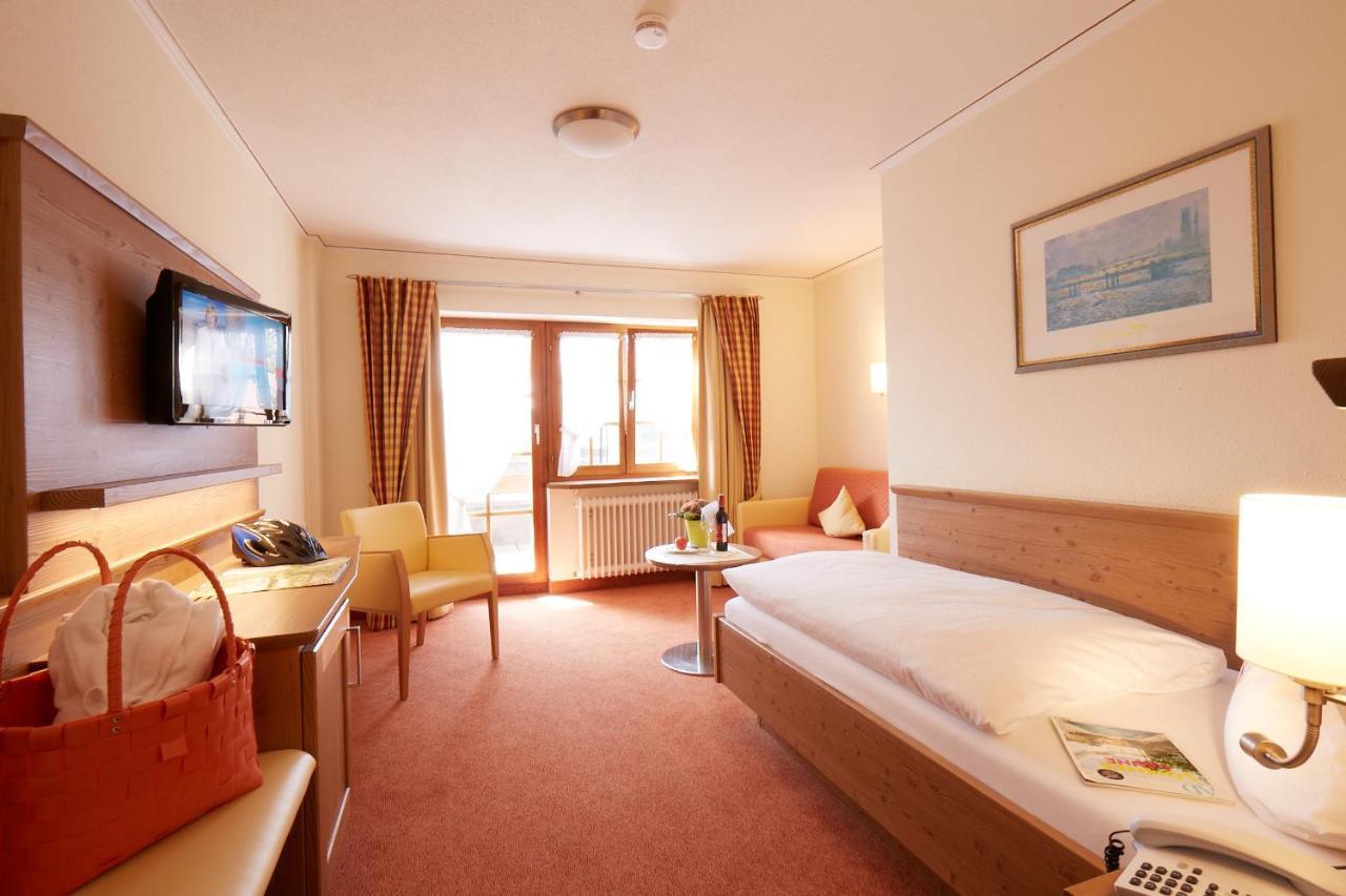 Wander- & Wellnesshotel Naegele Höchenschwand Εξωτερικό φωτογραφία